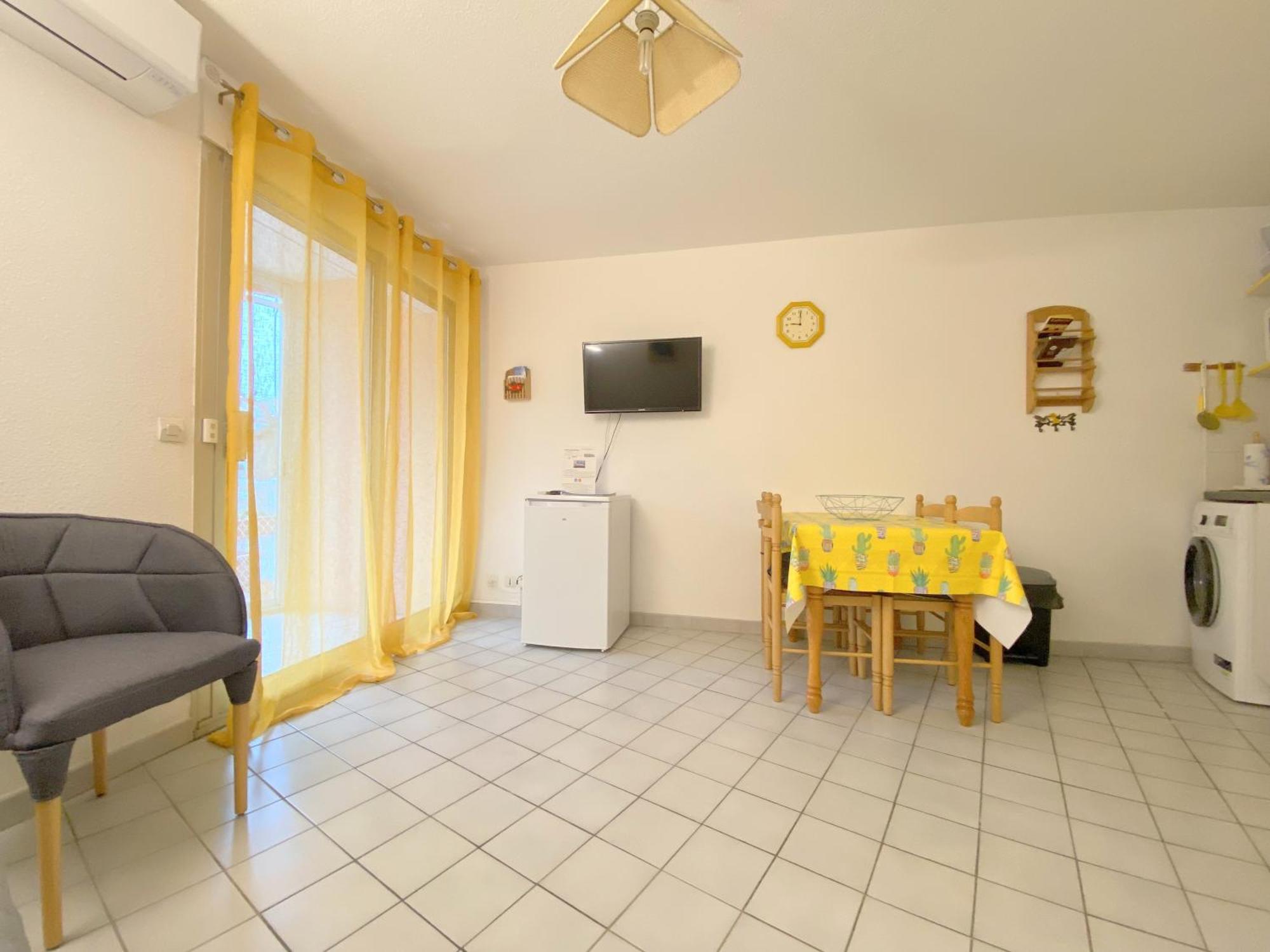 Sol-Y-Days Mathilde, Agreable Appartement En Rez-De-Jardin Avec Parking Et Un Acces Direct A La Plage Le Grau-du-Roi Exteriör bild